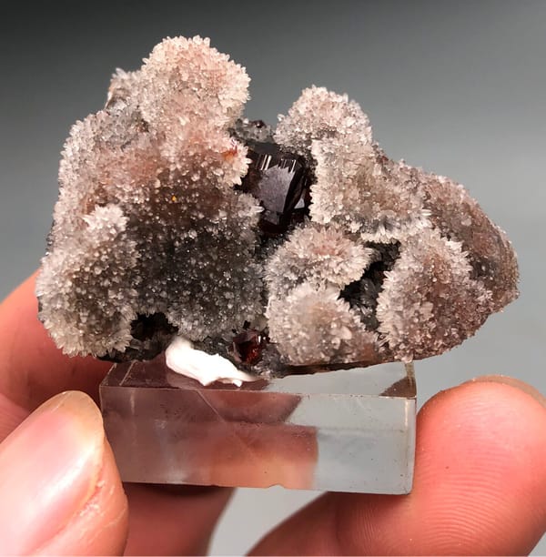 Quartz from Hunan, China, individual mineral specimen view 6