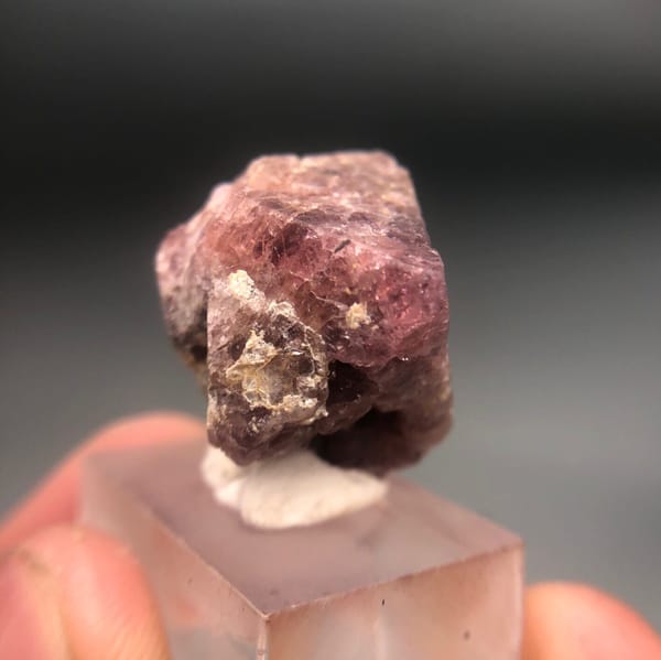 Spinel from China, individual mineral specimen view 3