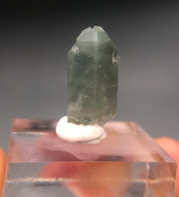 Quartz from Sichuan, China, individual mineral specimen view 2
