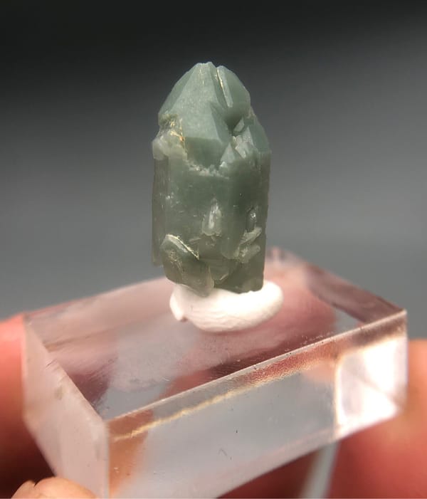 Quartz from Sichuan, China, individual mineral specimen view 3