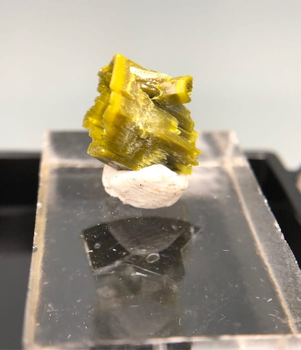 Pyromorphite from Guangxi, China, individual mineral specimen view 3