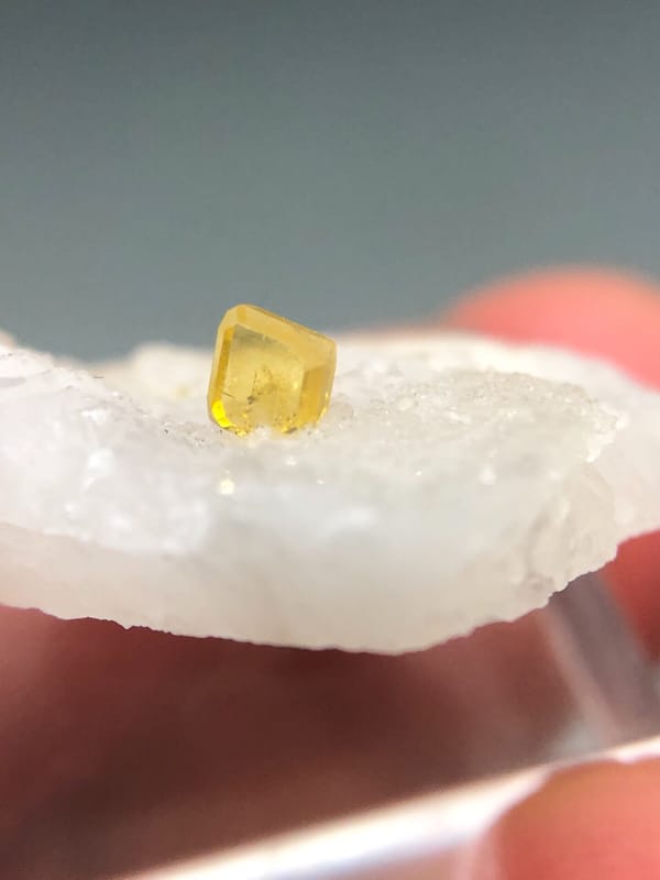 Baryte from Jiangxi, China, individual mineral specimen view 1