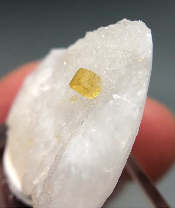 Baryte from Jiangxi, China, individual mineral specimen view 2