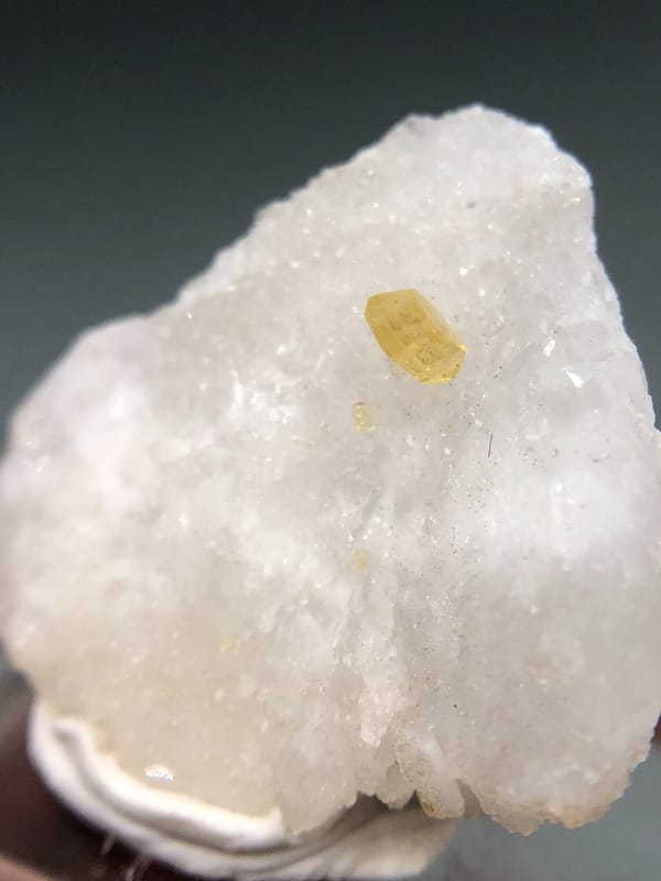 Baryte from Jiangxi, China, individual mineral specimen view 3