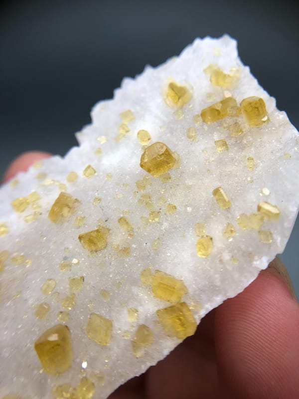 Baryte from Jiangxi, China, individual mineral specimen view 2