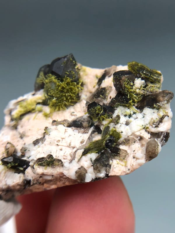 Quartz from Fujian, China, individual mineral specimen view 3