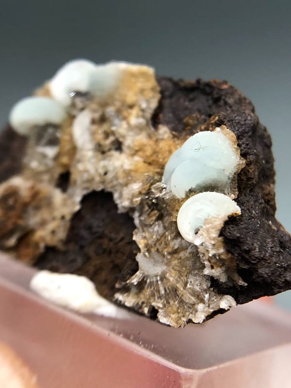 Hemimorphite from Arizona, USA, individual mineral specimen view 4