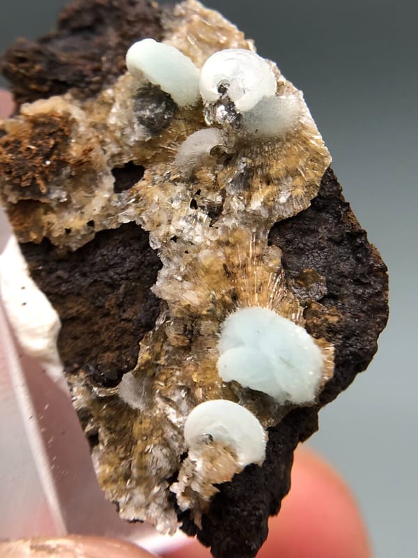 Hemimorphite from Arizona, USA, individual mineral specimen view 6