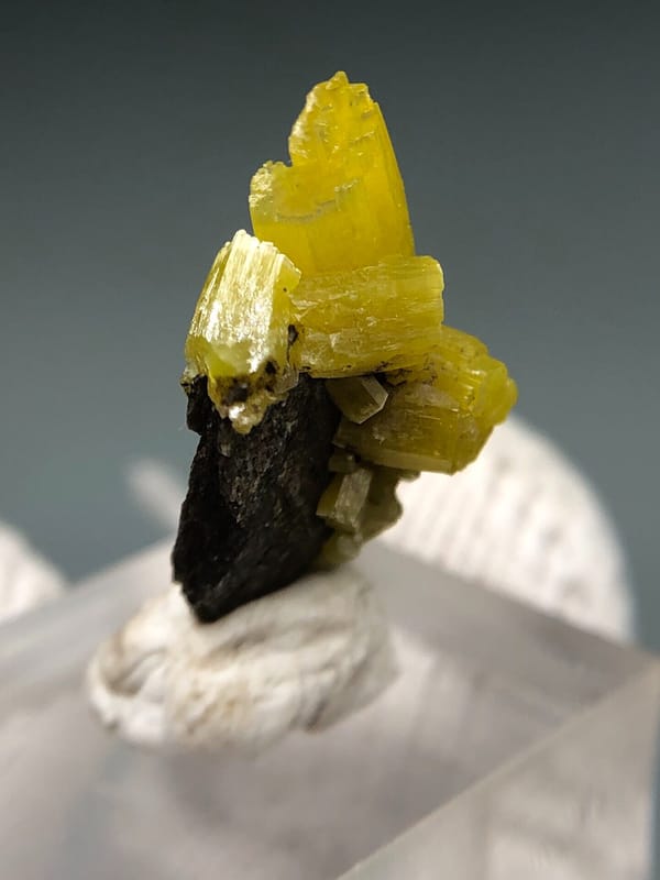 Pyromorphite from Guilin, Guangxi, China, individual mineral specimen view 7