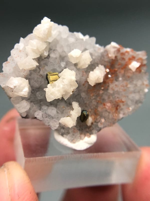 Quartz from Jiangxi, China, individual mineral specimen view 1