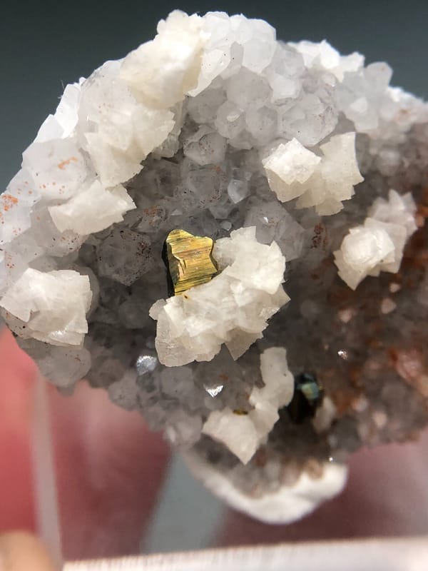 Quartz from Jiangxi, China, individual mineral specimen view 2