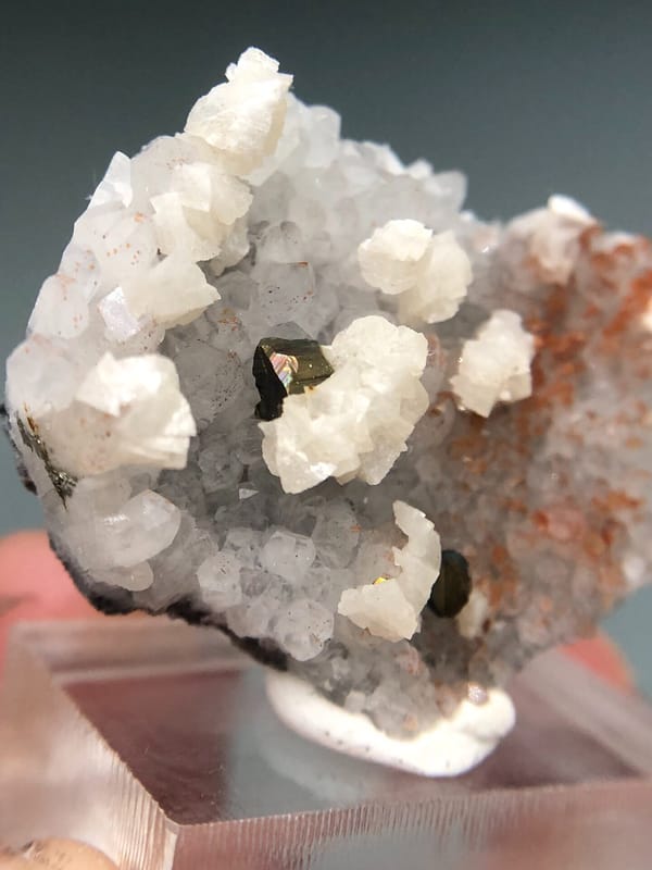 Quartz from Jiangxi, China, individual mineral specimen view 3