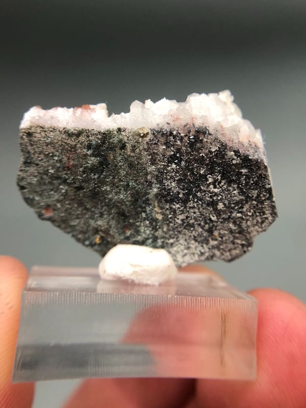 Quartz from Jiangxi, China, individual mineral specimen view 7