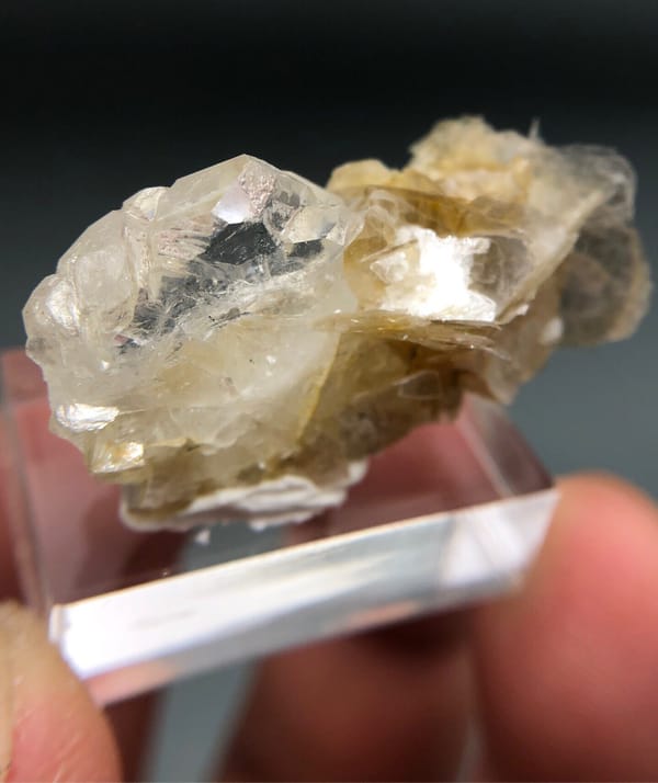 Aquamarine from Xuebaoding, Pingwu Co., Sichuan, China, individual mineral specimen view 2