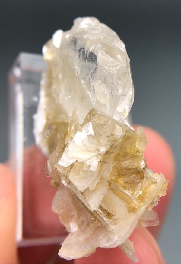 Aquamarine from Xuebaoding, Pingwu Co., Sichuan, China, individual mineral specimen view 7
