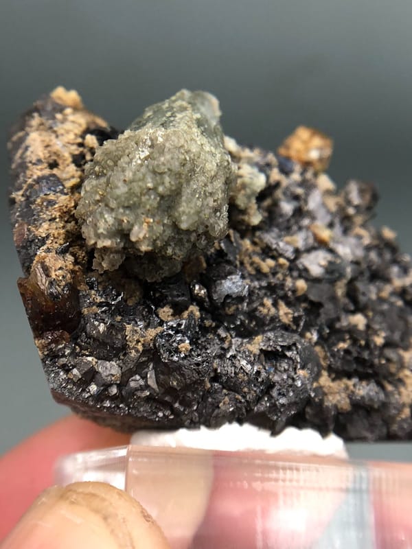 Quartz from Inner Mongolia, China, individual mineral specimen view 2