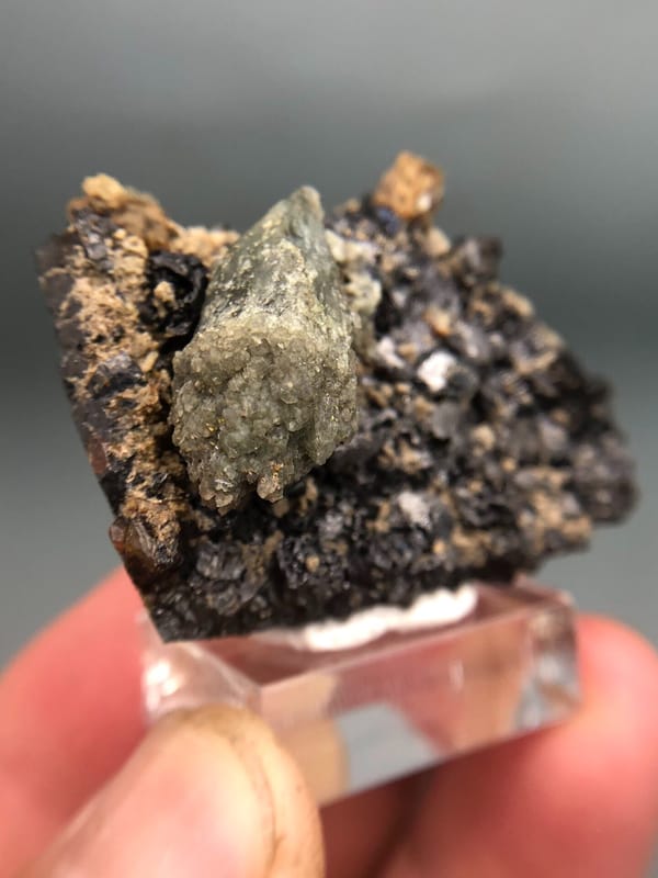 Quartz from Inner Mongolia, China, individual mineral specimen view 3