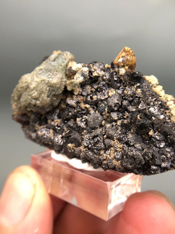 Quartz from Inner Mongolia, China, individual mineral specimen view 4
