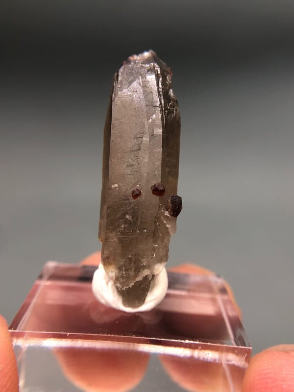 Quartz from Fujian, China, individual mineral specimen view 8