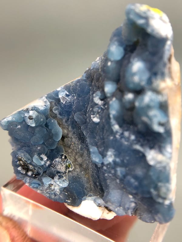 Plumbogummite from Gongcheng, Guangxi, China, individual mineral specimen view 2