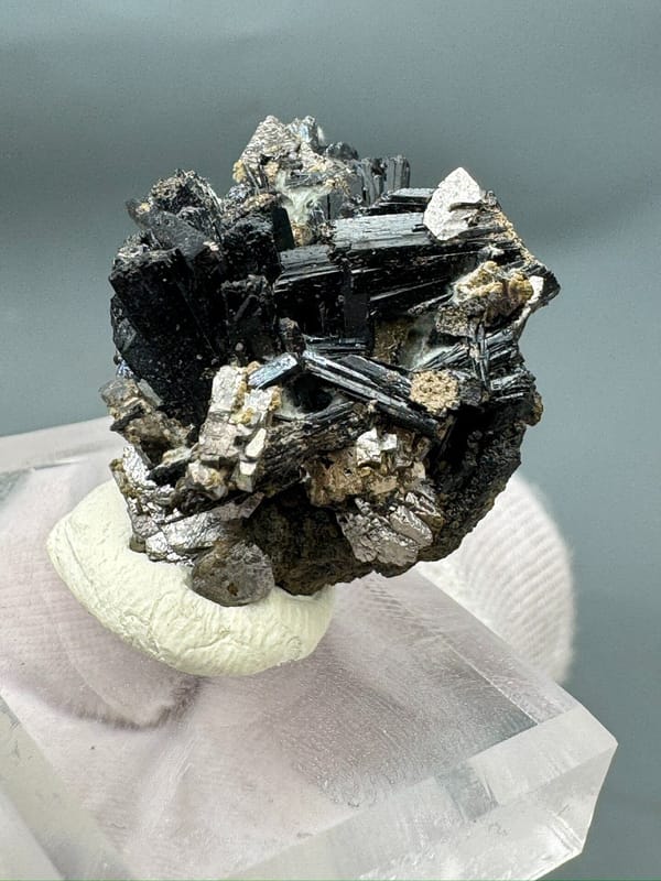 Ilvaite from Inner Mongolia, China, individual mineral specimen view 3