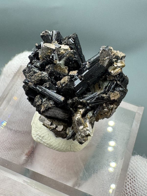 Ilvaite from Inner Mongolia, China, individual mineral specimen view 4