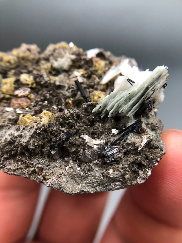 Grossular from Inner Mongolia, China, individual mineral specimen view 4