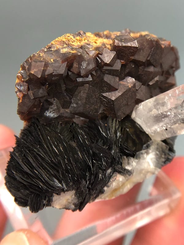 Grossular from Guangdong, China, individual mineral specimen view 4