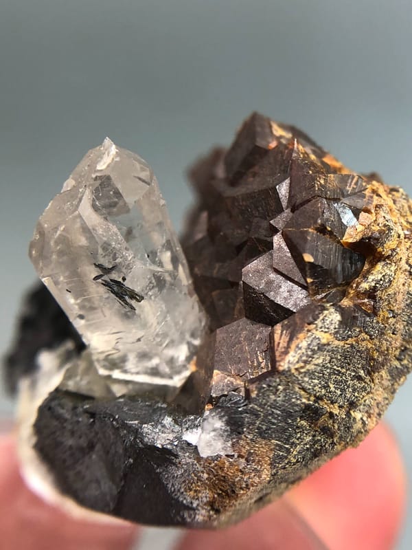 Grossular from Guangdong, China, individual mineral specimen view 5