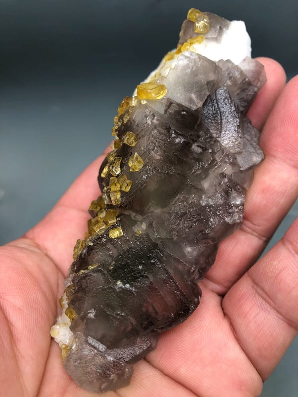 Baryte from Ruijin, Jiangxi, China, individual mineral specimen view 5