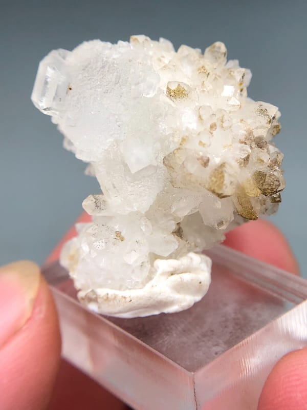 Fluorite from Fujian, China, individual mineral specimen view 5