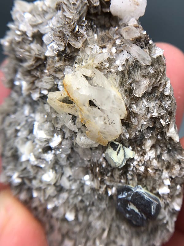 Aquamarine from Xuebaoding, Pingwu Co., Sichuan, China, individual mineral specimen view 7
