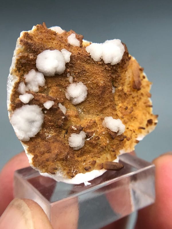 Hydrozincite from Jinkouhe, Leshan, Sichuan, China, individual mineral specimen view 2