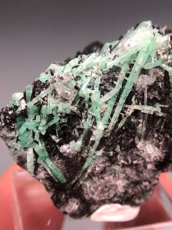 Emerald from Yunnan, China, individual mineral specimen view 2