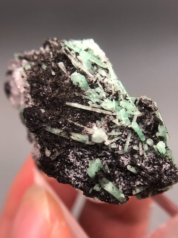 Emerald from Yunnan, China, individual mineral specimen view 7