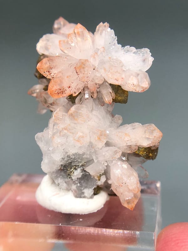 Quartz from Jiangxi, China, individual mineral specimen view 3