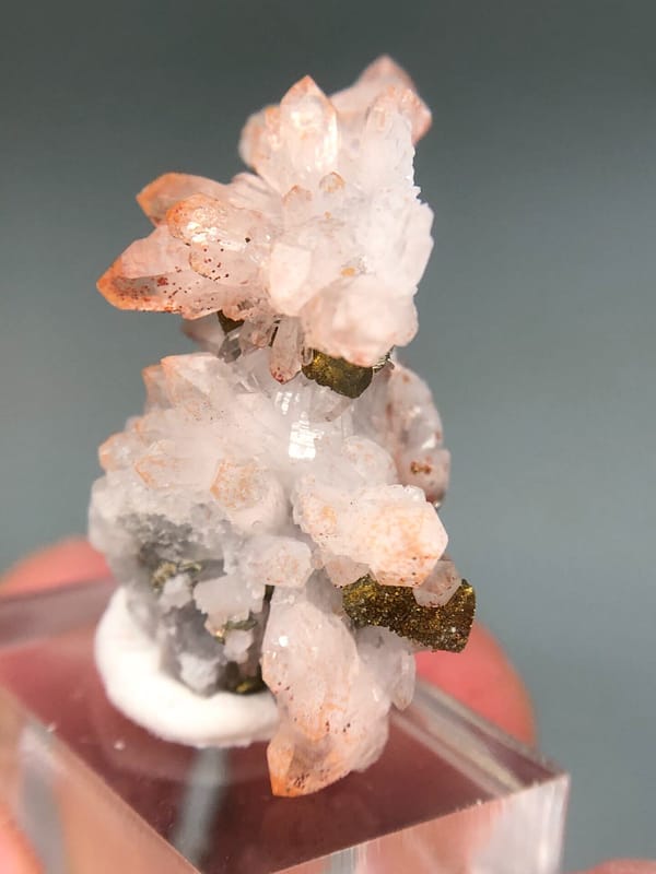 Quartz from Jiangxi, China, individual mineral specimen view 4