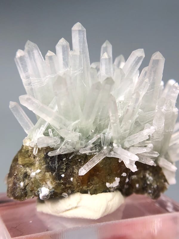 Quartz from Inner Mongolia, China, individual mineral specimen view 2