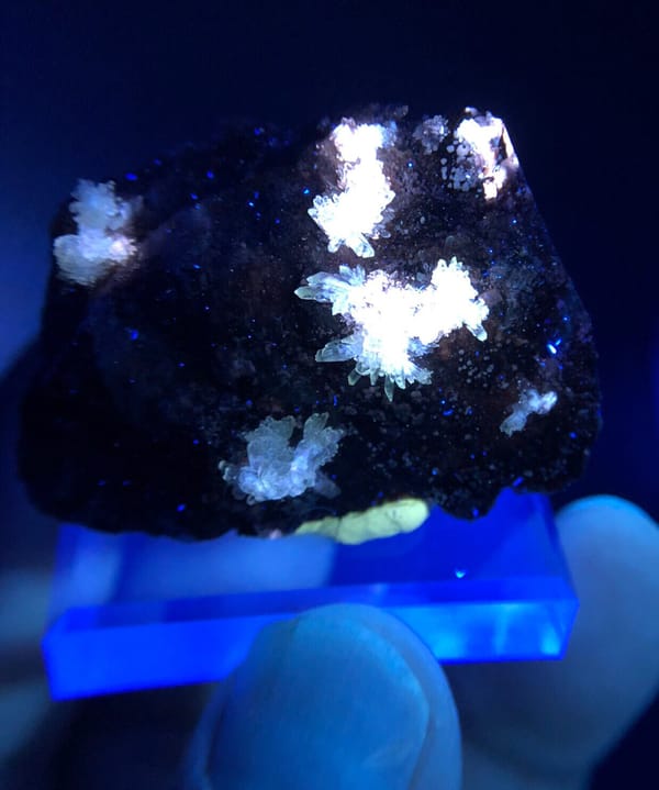Creedite from Guizhou, China, individual mineral specimen view 8