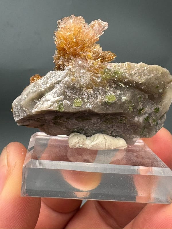 Creedite from Guizhou, China, individual mineral specimen view 8