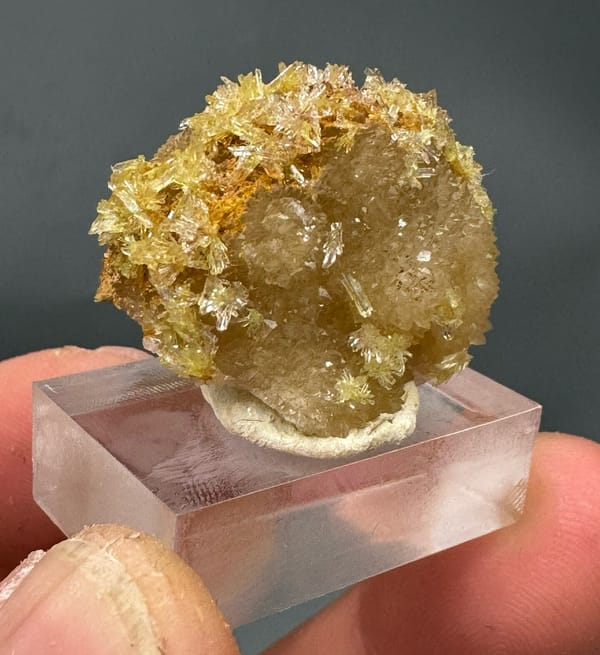 Creedite from Guizhou, China, individual mineral specimen view 1