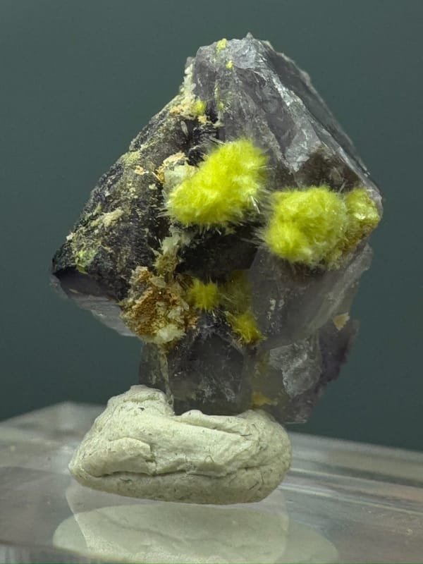 Carlhintzeite from Guizhou, China, individual mineral specimen view 1