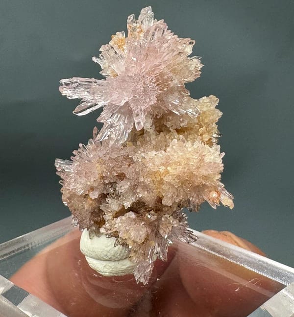 Creedite from Guizhou, China, individual mineral specimen view 1