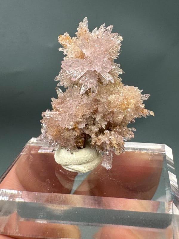 Creedite from Guizhou, China, individual mineral specimen view 2