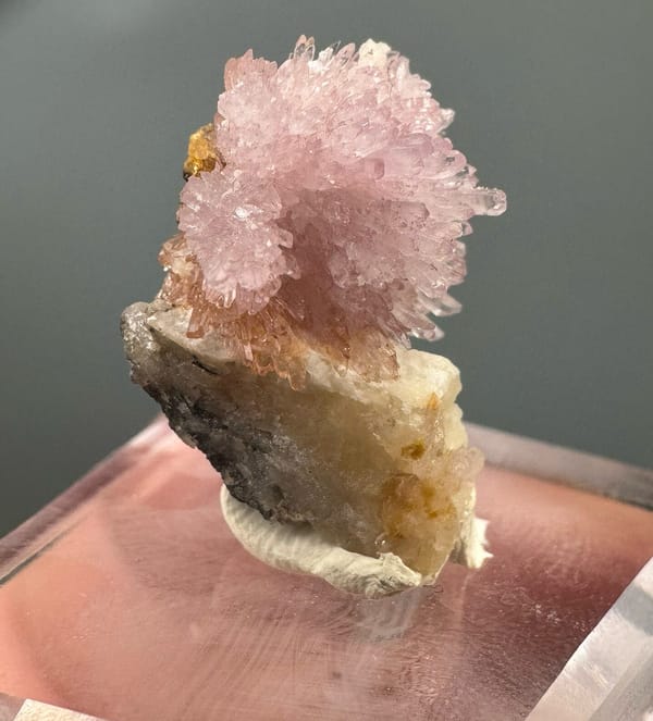 Creedite from Guizhou, China, individual mineral specimen view 2