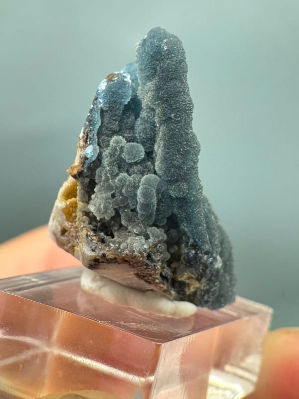Plumbogummite from Guangxi, China, individual mineral specimen view 4