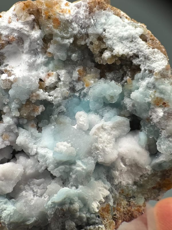 Gibbsite from Guizhou, China, individual mineral specimen view 4