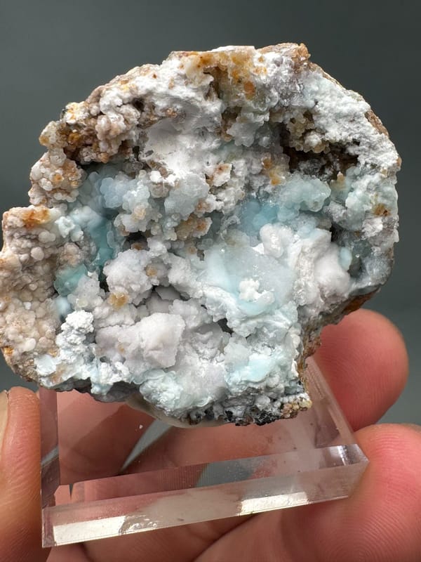 Gibbsite from Guizhou, China, individual mineral specimen view 5