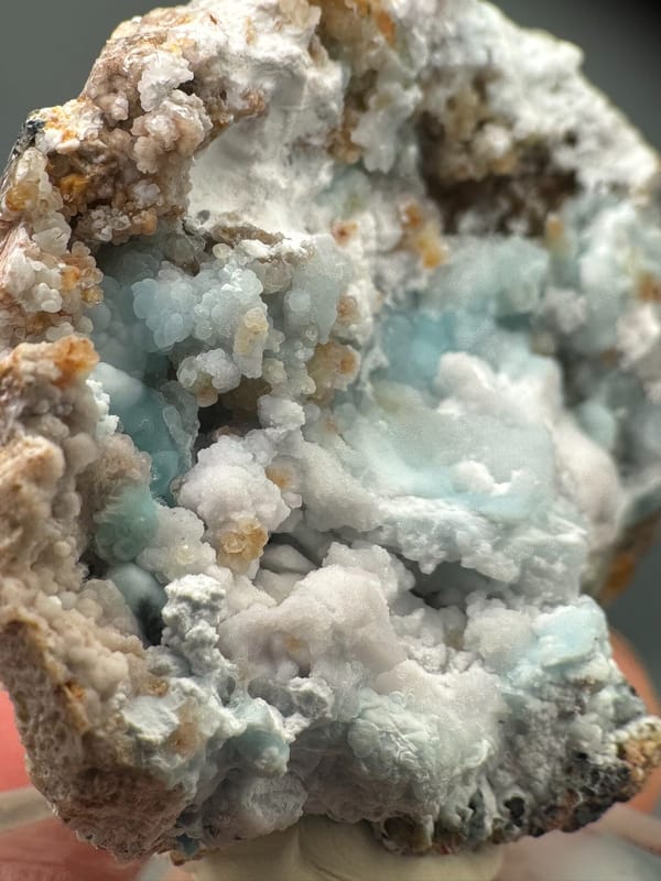 Gibbsite from Guizhou, China, individual mineral specimen view 6