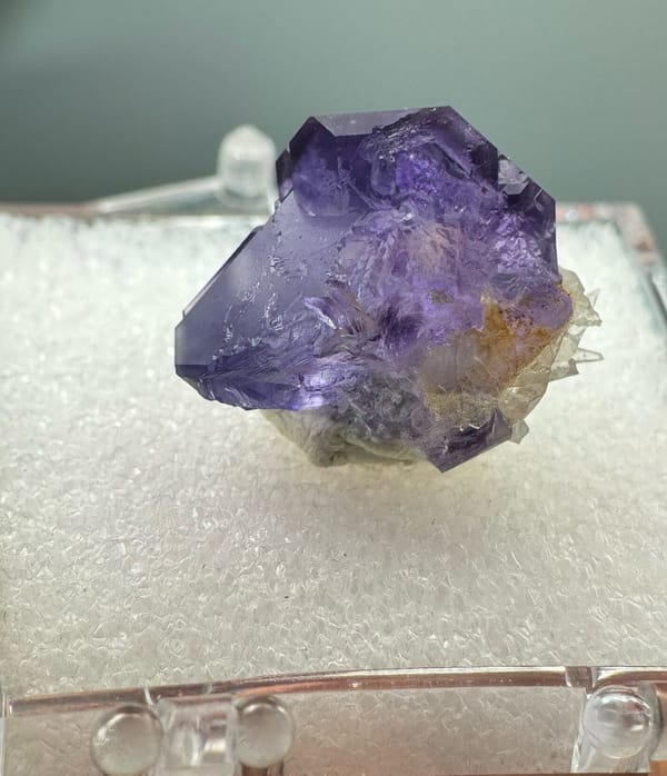 Fluorite from Fujian, China, individual mineral specimen view 6